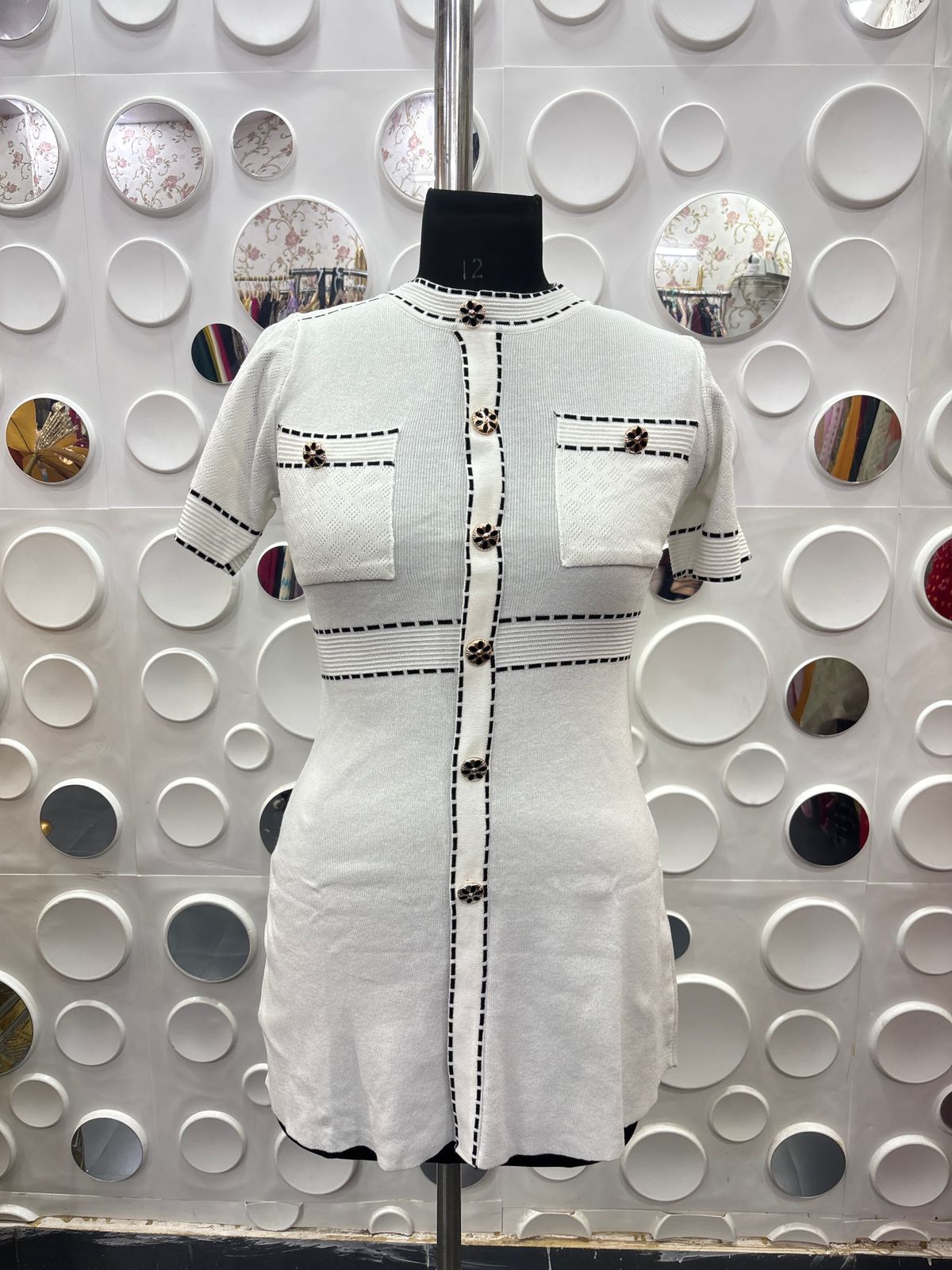 🤍 White Elegance Button-Down Tunic