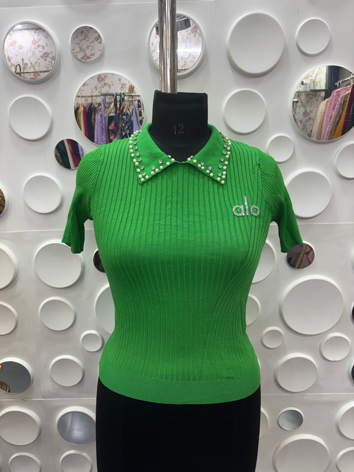 💚 Ribbed Pearl-Collar Knit Top